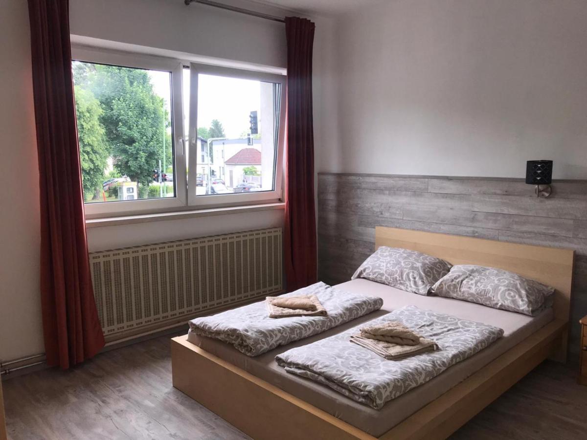 Hotel Makss Wels Zewnętrze zdjęcie