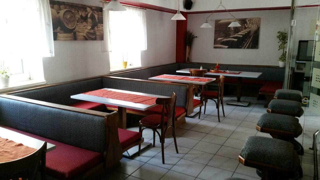 Hotel Makss Wels Zewnętrze zdjęcie